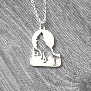 Wolf necklace, Wolf pendant gift, Wiccan jewelry, Howlin wolf, Howling moon, Animal necklace, Novelty gift, Animal totem, Woodland jewelry