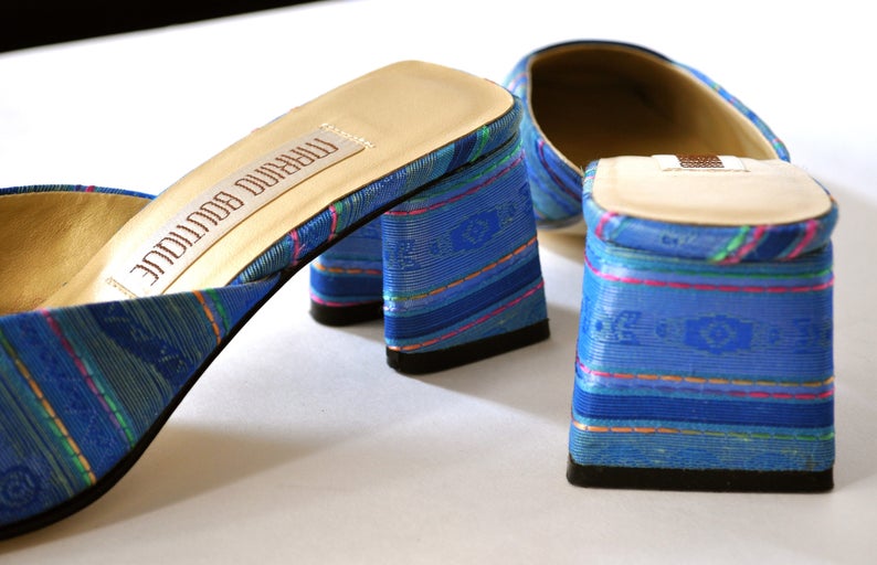 Vintage Marino Boutique Ladies shoes size 7 12 M blue