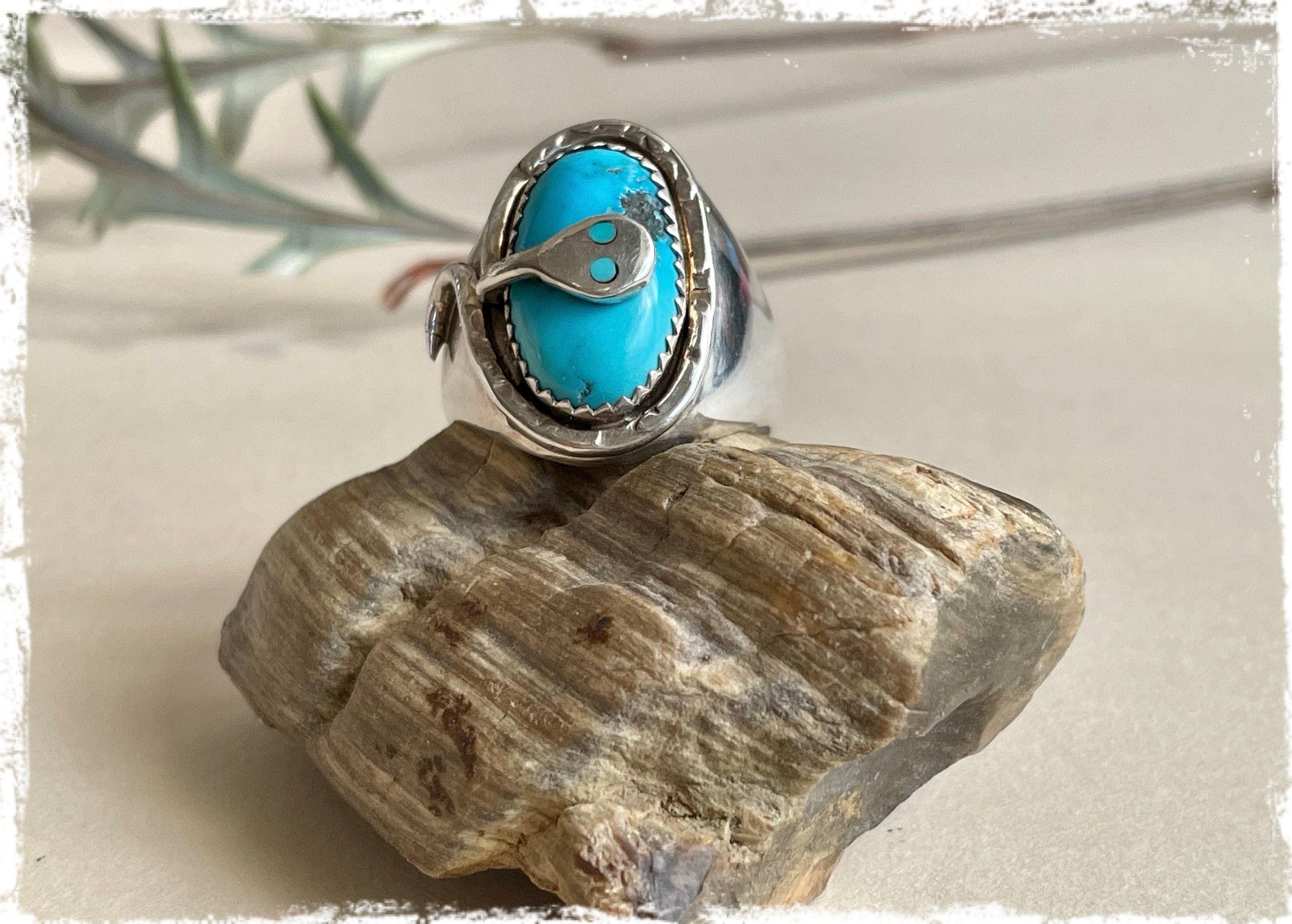Vintage Native American Snake Ring by Zuni Artist Effie Vintage Native American Snake Ring by Zuni Artist Effie