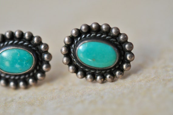 Vintage Native American turquoise earrings oval s… - image 3