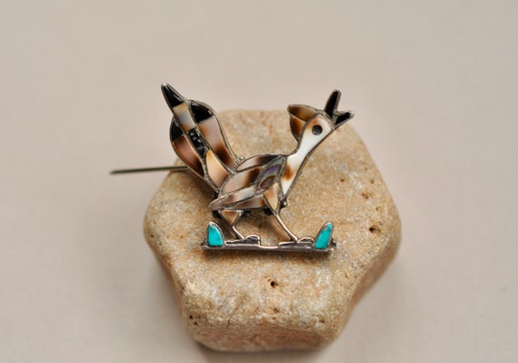 Vintage Native American Roadrunner inlay brooch - image 4