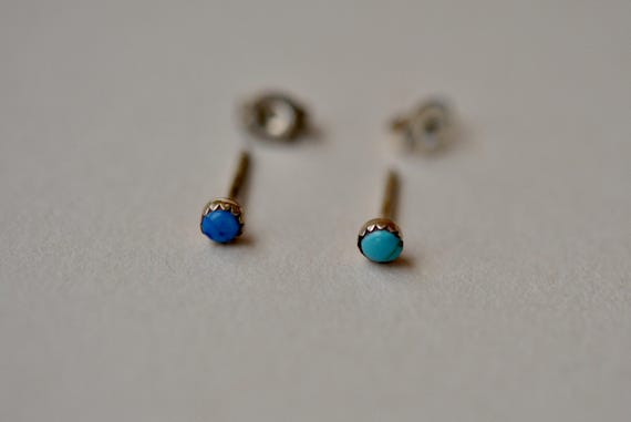 Vintage Native American tiny stud earrings mismat… - image 5