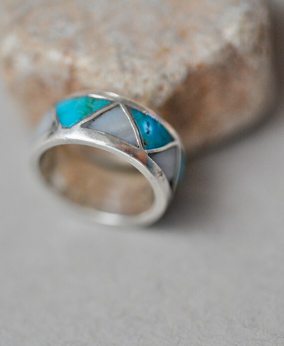 Vintage Native American inlay ring signed JM size… - image 10