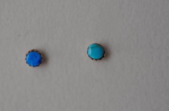 Vintage Native American tiny stud earrings mismat… - image 2