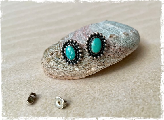 Vintage Native American turquoise earrings oval s… - image 1