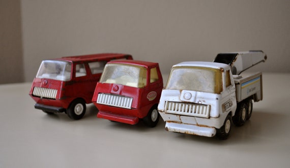 small metal tonka trucks