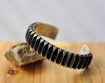 Important Aaron Anderson Native American Navajo Zig Zag Sterling Silver Bracelet Important Aaron Anderson Native American Navajo Zig Zag Sterling Silver Bracelet