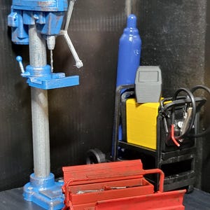 1:10 scale accessories