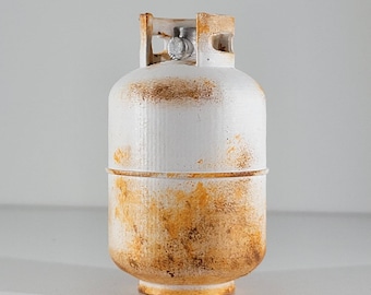 1:10 scale propane tank