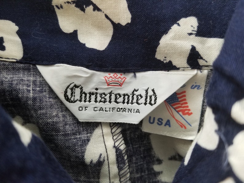 Vintage Christenfeld Of California Size Large 1970s Zipper Down Blue With White Floral Desings Shirt Jacket With Collar Vintage Liteweight