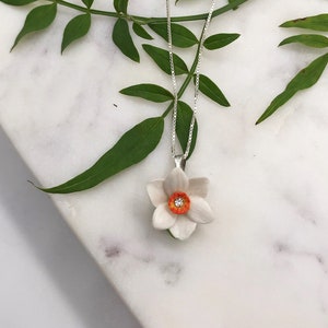 Porcelain White Daffodil pendant with sterling silver necklace/ Flower Necklace/ Flower Pendant/ Flower jewellery/ Narcissus necklace