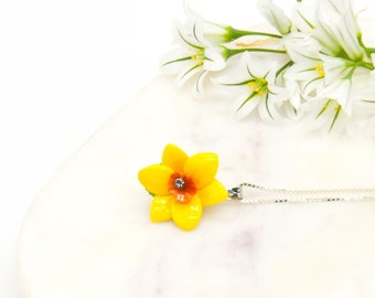 Porcelain Yellow Daffodil pendant with sterling silver necklace/ Flower Necklace/ Flower Pendant/ Flower jewellery/ Narcissus necklace