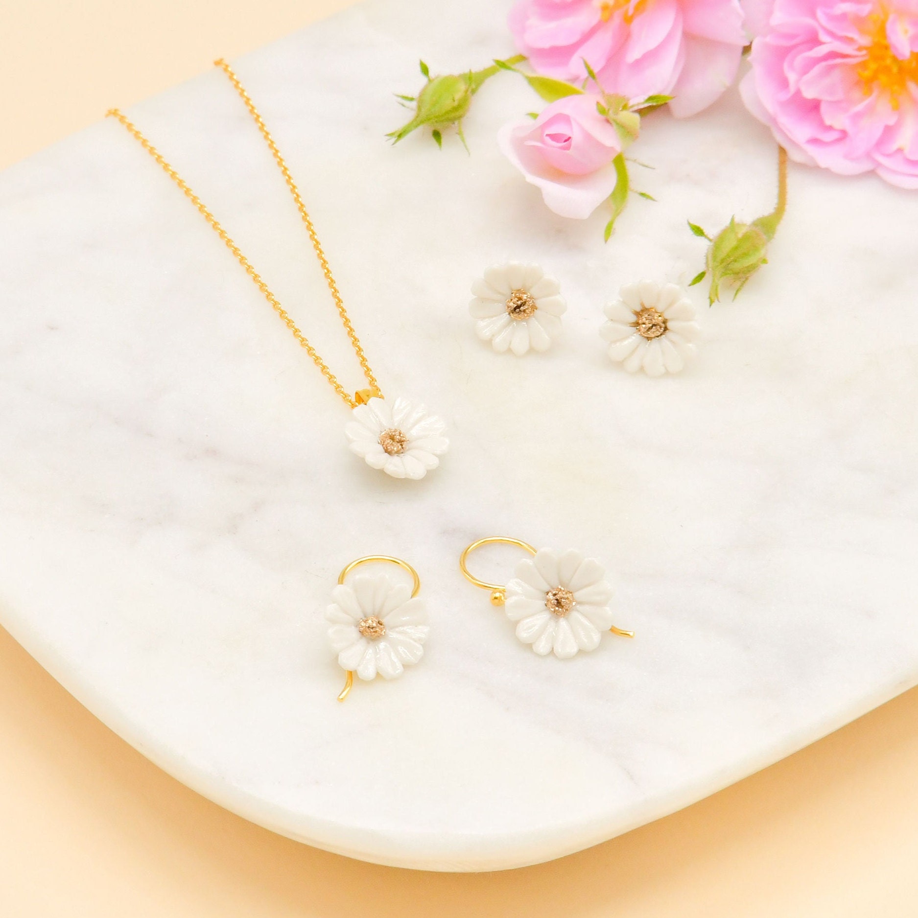 Daisy Necklace And Earring Dainty Jewellery Wedding jewellery Set Flower jewellery Bridesmaid gift Gift for her Bridal Jewellery