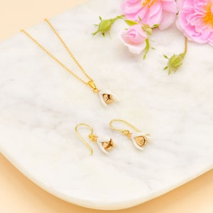 Snowdrop Necklace And Earring/ Dainty Jewellery/ Wedding Jewellery Set/ Flower jewellery/ Bridesmaid gift/ Bridal Jewellery/ Gift