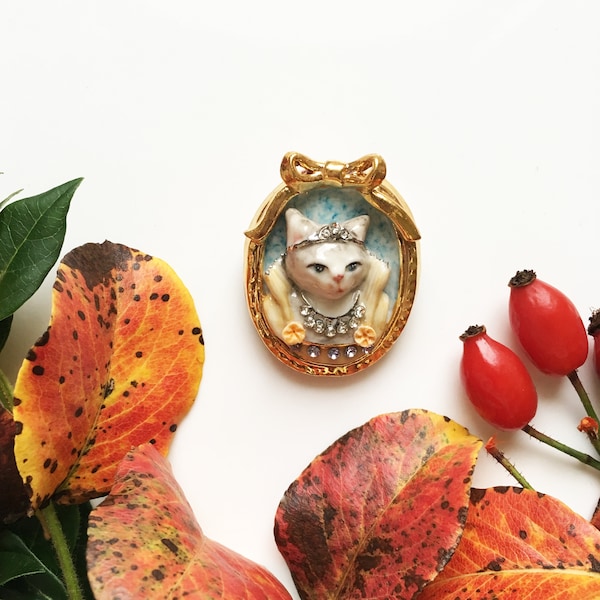 Porcelana gato Cameo broche / forma ovalada broche / broche de gato / broche de Cameo / Broche animal