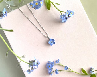 Porcelain Blue Forget me not necklace/ Flower Necklace/ Dainty necklace/ Porcelain jewellery/Bridesmaid gift/Gift for her