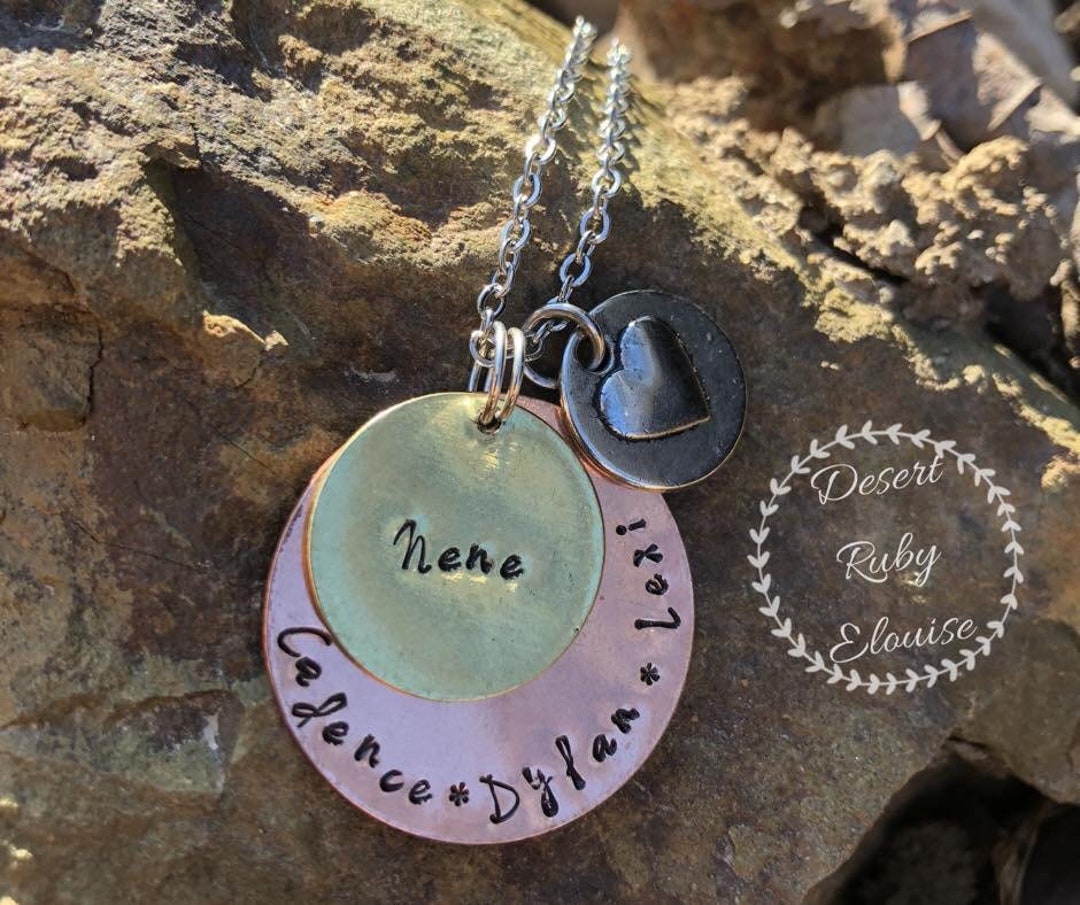 Lexi outlet name necklace