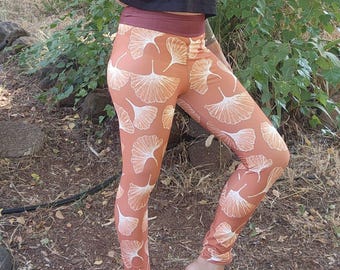 Ginko Leaf Print Yoga Leggings: High Waisted, Soft & Stretchy