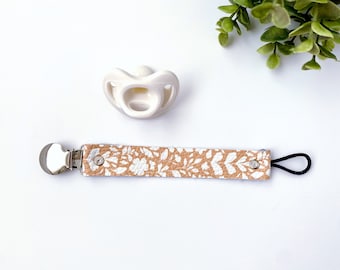 Tan Floral Leather Pacifier Clip / Leather Paci Clip / Pacifier Clip / Leather Pacifier Clip / New Baby Gifts / Pacifier Clips
