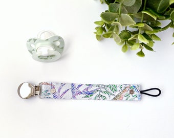 Paradise Palm Leather Pacifier Clip / Leather Paci Clip / Pacifier Clip / Leather Pacifier Clip / New Baby Gifts / Pacifier Clips