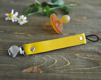 Yellow Leather Pacifier Clip / Leather Paci Clip / Pacifier Clip / Leather Pacifier Clip / New Baby Gifts / Pacifier Clips