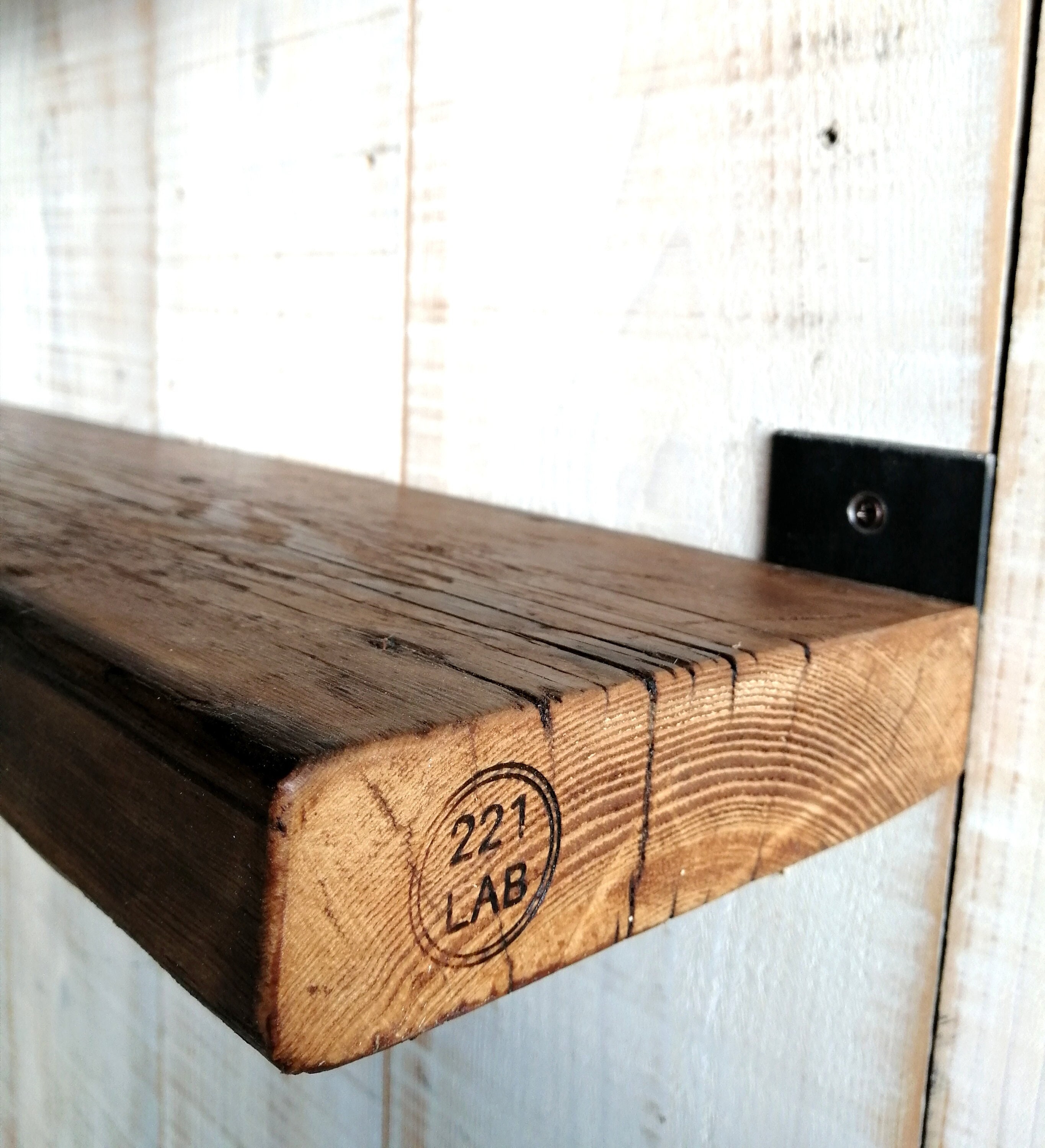 Mensola con legno di recupero, profondità 20 cm, lunghezza 30/200