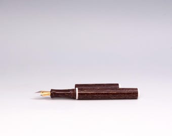 Tiger Spessartine Fountain Pen – Minimalist Design