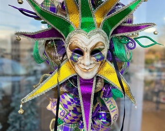 Mardi Gras Mask Swag, Mardi Gras Wreath, Mardi Gras Front Door Decorations, Mardi Gras Party, Mardi Gras Mask, Purple Gold Green