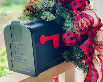 Christmas Mailbox, Christmas Mailbox Decor, Christmas Mailbox Swag, Woodland Mailbox Swag, Buffalo Plaid Mailbox Swag