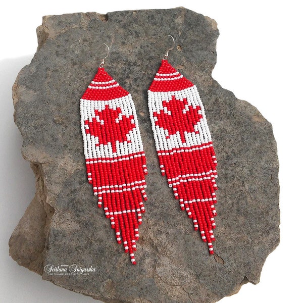 Hoja de arce canadiense Pendientes blancos rojos Bandera de Canadá Pendientes colgantes largos Cuenta nativa Declaración Festival Pendientes Cuenta de semilla Pendientes de hoja roja