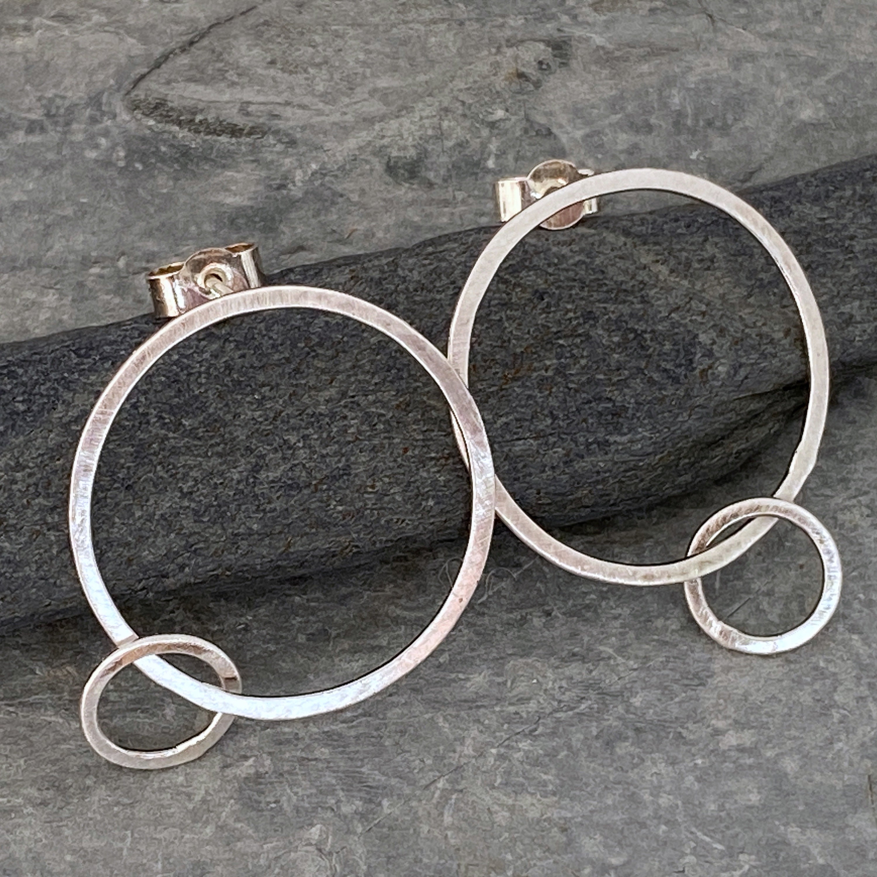 Large Silver Hoop Earrings With A Matt Brushed Finish Or Sparkly Hammered Finish. Round Stud Small Ring Link