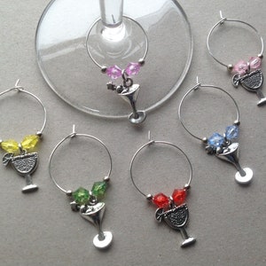 Set of 6/8/10/12 Cocktail Gin Wine Glass Charms, Birthday Party, Hen Party, Girls' Night In, Birthday Gift, Stocking Filler, Gift Pouch