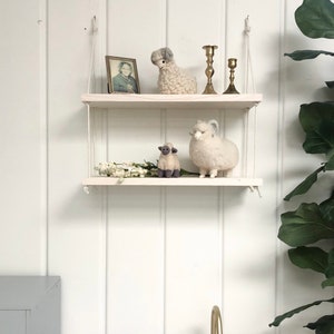Kinderzimmer Regal | Kinderzimmer Dekor | schwebendes Regal | hängende Regale | Seil Regal | Holz Wohndekor | modernes Dekor | minimalistisch
