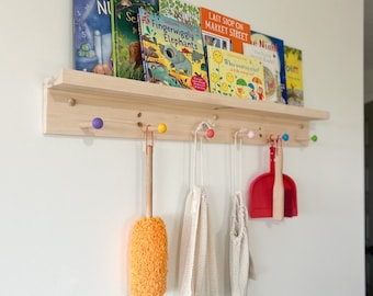 Estantería infantil con pinzas de colores: Riel de madera para colgar, decoración infantil