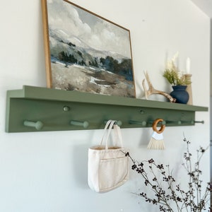 Shelf with hooks and ledge | shelf for pictures | Kitchen decor | Wooden peg rail | coat rack | entryway decor | minimalist | shaker peg