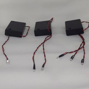 Lampada per polimerizzazione in resina LED UV 395-405um da 3 mm alimentata a batteria per stampe in resina cava; 1, 2 o 3 luci