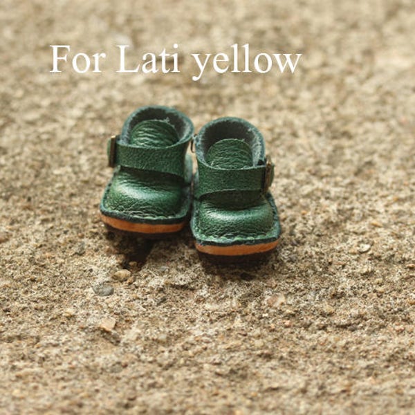 shoe 1 pair for Lati yellow color dark green