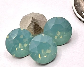 Pacific Opal F (39ss - 8 mm) Strass Swarovski 1088 XIRIUS Chaton