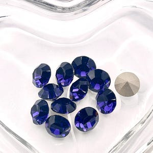 Veludo roxo F (29ss ou 39ss) Preciosa Maxima Chaton Strass