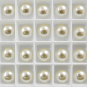 Creamrose Pearl Effects (8mm) Demi-perles Preciosa pour sertissages ou collage