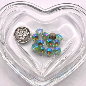 Pacific Opal Illumine F (39ss - 8 mm) Swarovski 1088 XIRius Chaton Strass