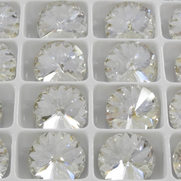 Argent Flare (47ss, 12mm, 14mm or 18mm) Preciosa 1122 Rivoli Stones