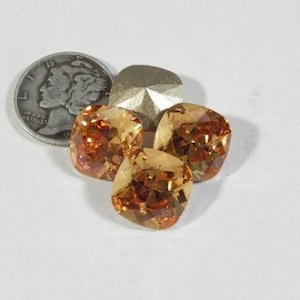 Atlantis Moon F (12 mm) Pietre taglio cuscino Swarovski 4470
