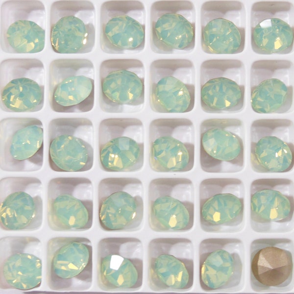 Chrysolite Opal F (24ss, 29ss or 39ss) Preciosa Maxima Chatons Rhinestones