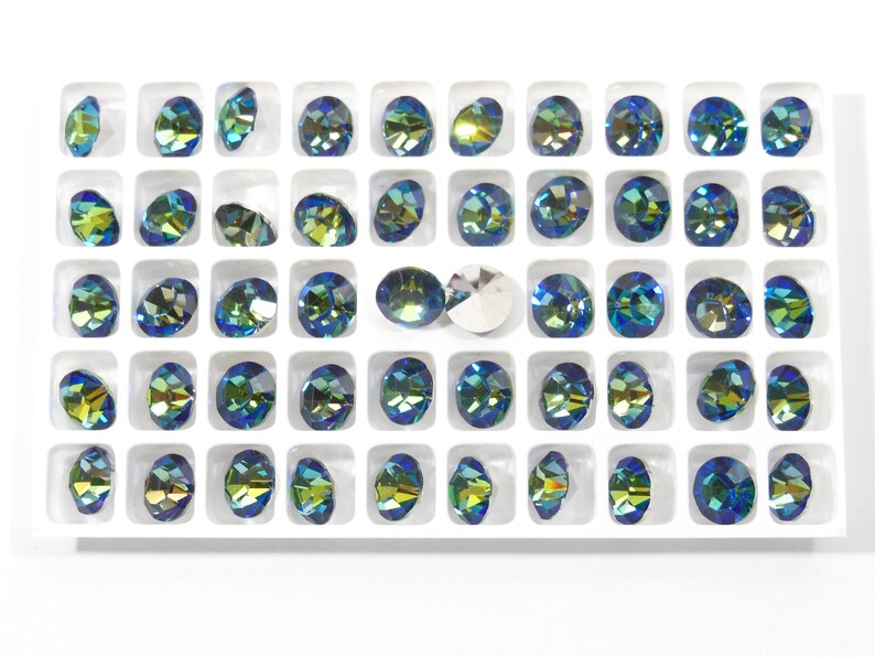 Bermuda Blue CAL (29ss, 39ss or 47ss) Preciosa 1028 Chaton Rhinestones ...