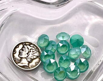 ミントグリーン UNF (39ss-8 mm) スワロフスキー 1088 XIRIUS シャトン