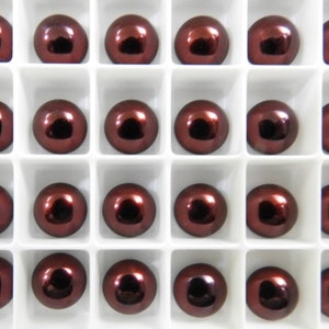 Bordeaux pareleffect (8 mm) Preciosa halve parels voor instellingen of lijmen