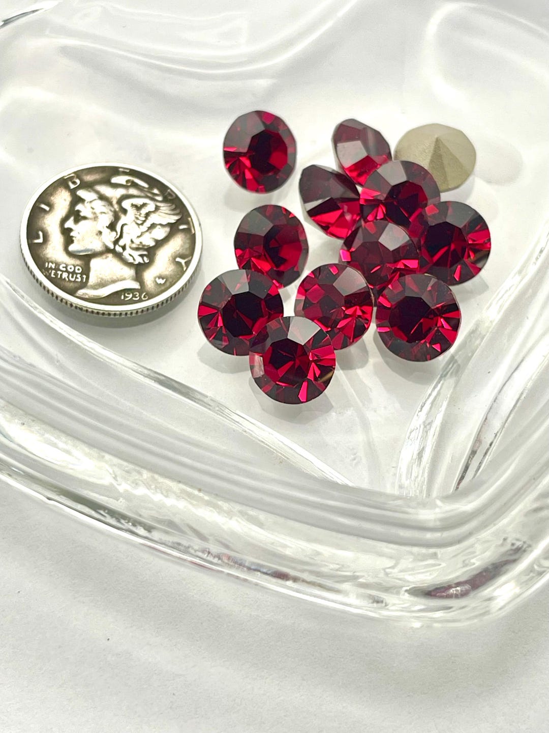 Ruby F (39ss-8mm) Preciosa 1028 Maxima Chaton Rhinestones - Etsy