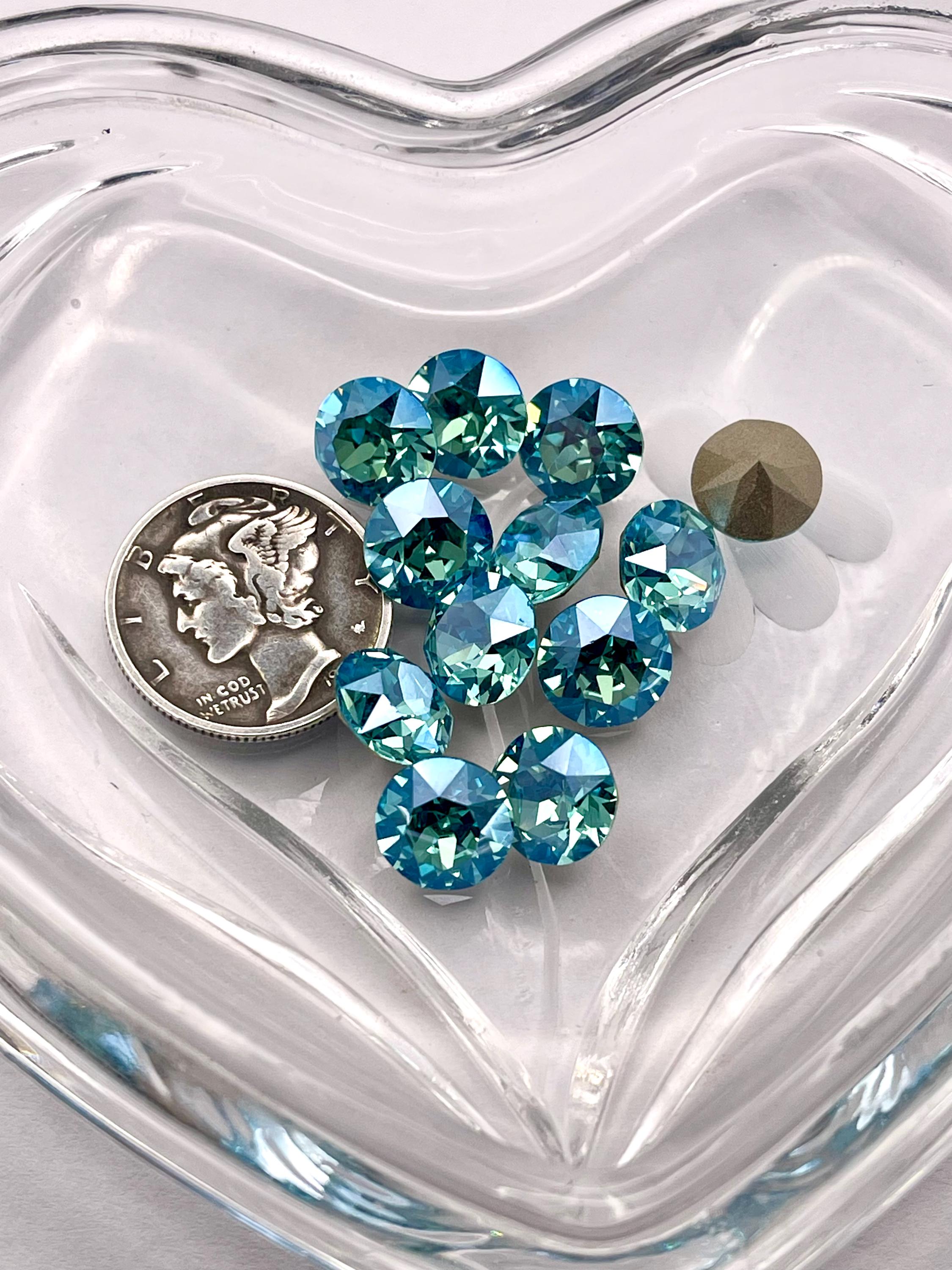 【希少本】Dots, Fungus, Crystals & Moonlight Light Turquoise Moonlight F (8mm - 39ss) Swarovski 1088