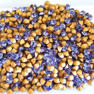 Tanzanite GF (24ss) Vintage Swarovski 1012 Chaton Rhinestones